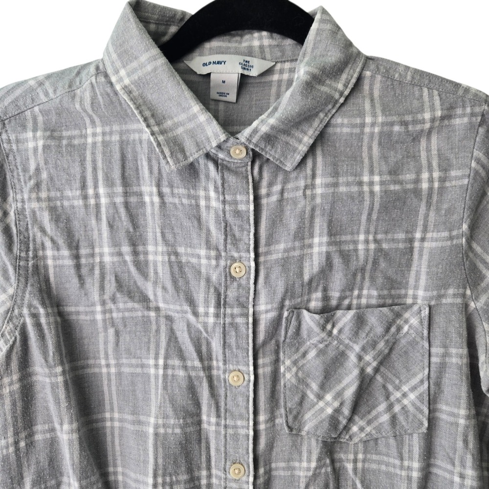 Old Navy The‎ Classic Shirt Womens Medium Grey White Plaid Button Down Flannel M